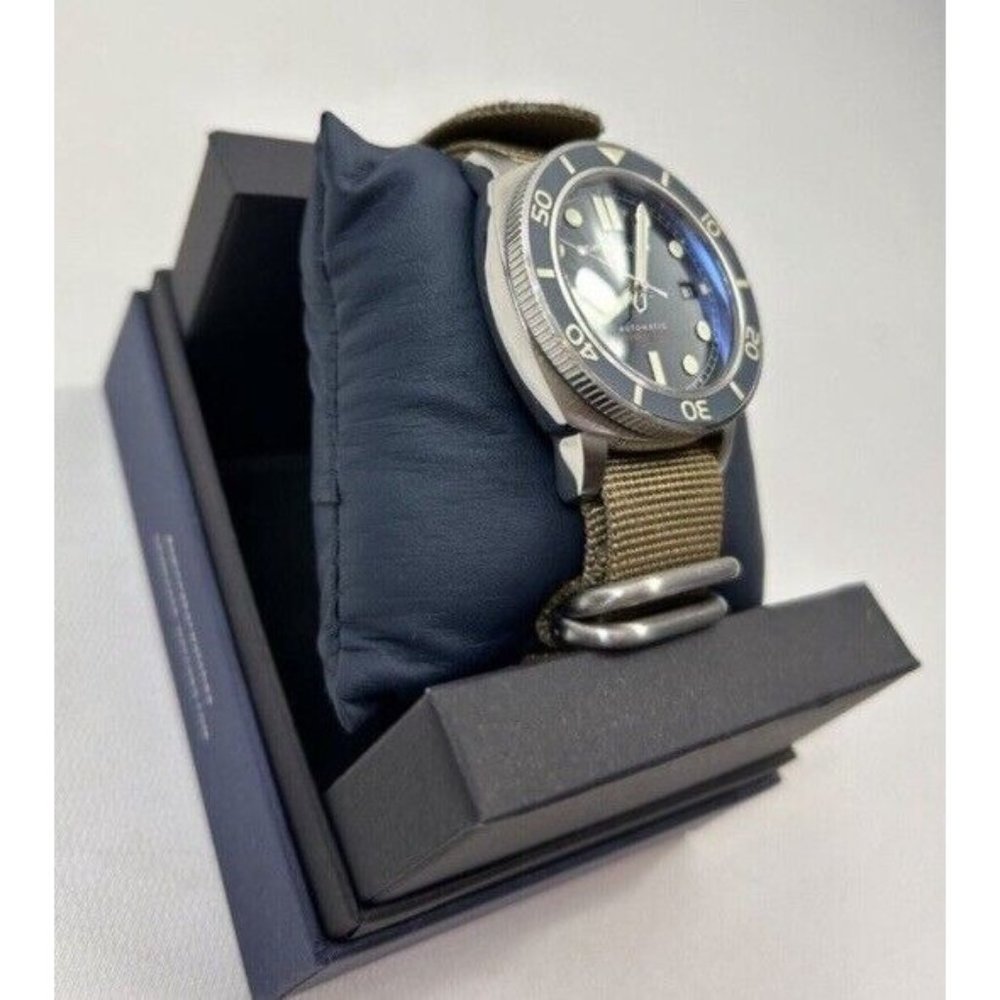 Spinnaker Automatic Divers Water Proof Wrist Watc… - image 2